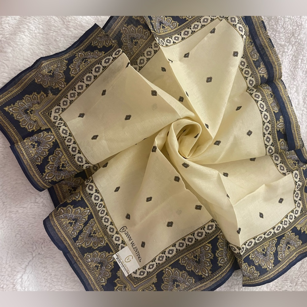 Gianni Valentino Scarf/ Handkerchief